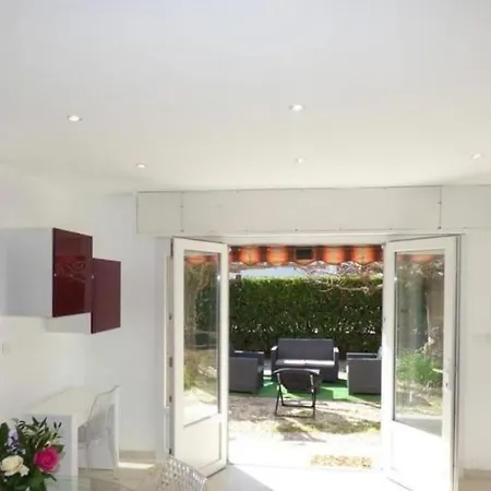 Holiday home Maison Familiale Les Sablettes Pres De La
